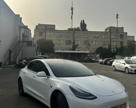 Белый Тесла Модель 3, объемом двигателя 0 л и пробегом 58 тыс. км за 18000 $, фото 1 на Automoto.ua