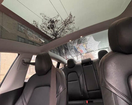 Белый Тесла Модель 3, объемом двигателя 0 л и пробегом 147 тыс. км за 17000 $, фото 4 на Automoto.ua