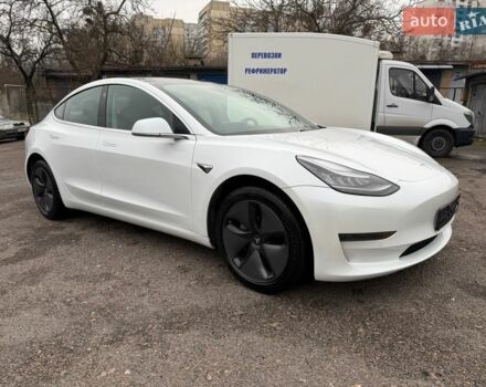 Білий Тесла Модель 3, об'ємом двигуна 0 л та пробігом 93 тис. км за 15800 $, фото 5 на Automoto.ua