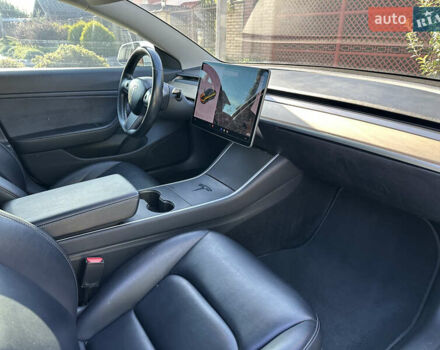 Білий Тесла Модель 3, об'ємом двигуна 0 л та пробігом 94 тис. км за 16800 $, фото 16 на Automoto.ua