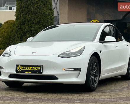 Белый Тесла Модель 3, объемом двигателя 0 л и пробегом 116 тыс. км за 17650 $, фото 2 на Automoto.ua