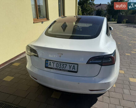 Тесла Модель 3 2018 в Ивано-Франковске на Automoto.ua Белый Тесла Модель 3, объемом двигателя 0 л и пробегом 170 тыс. км за 19500 $, фото 1 на Automoto.ua