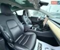 Білий Тесла Модель 3, об'ємом двигуна 0 л та пробігом 123 тис. км за 12800 $, фото 21 на Automoto.ua
