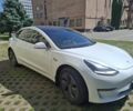 Білий Тесла Модель 3, об'ємом двигуна 0 л та пробігом 90 тис. км за 17507 $, фото 8 на Automoto.ua