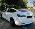 Белый Тесла Модель 3, объемом двигателя 0 л и пробегом 100 тыс. км за 16900 $, фото 4 на Automoto.ua