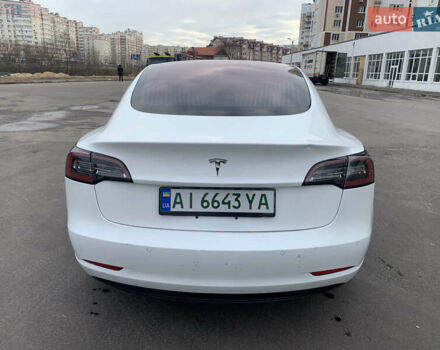 Тесла Модель 3 2018 у Києві на Automoto.ua Білий Тесла Модель 3, об'ємом двигуна 0 л та пробігом 65 тис. км за 15300 $, фото 9 на Automoto.ua