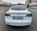 Тесла Модель 3 2018 у Києві на Automoto.ua Білий Тесла Модель 3, об'ємом двигуна 0 л та пробігом 65 тис. км за 15300 $, фото 9 на Automoto.ua