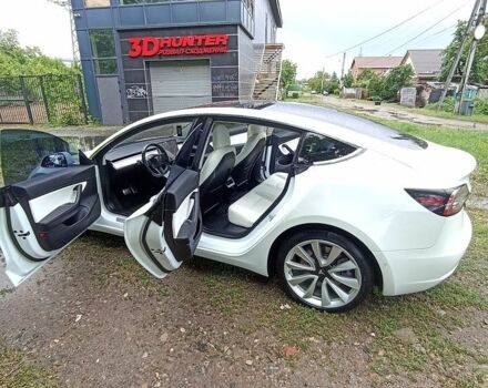 Білий Тесла Модель 3, об'ємом двигуна 0 л та пробігом 119 тис. км за 15250 $, фото 30 на Automoto.ua