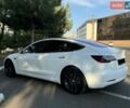 Білий Тесла Модель 3, об'ємом двигуна 0 л та пробігом 100 тис. км за 16999 $, фото 2 на Automoto.ua