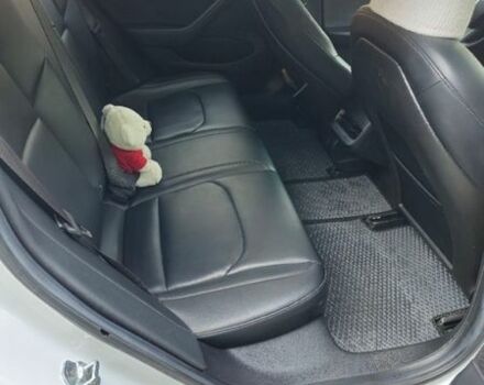 Білий Тесла Модель 3, об'ємом двигуна 0 л та пробігом 160 тис. км за 17000 $, фото 22 на Automoto.ua