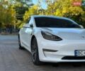 Белый Тесла Модель 3, объемом двигателя 0 л и пробегом 185 тыс. км за 15700 $, фото 2 на Automoto.ua