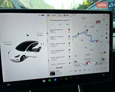 Тесла Модель 3 2018 у Одесі на Automoto.ua Білий Тесла Модель 3, об'ємом двигуна 0 л та пробігом 89 тис. км за 36000 $, фото 6 на Automoto.ua