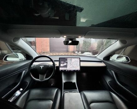 Белый Тесла Модель 3, объемом двигателя 0 л и пробегом 149 тыс. км за 16900 $, фото 6 на Automoto.ua