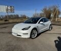 Белый Тесла Модель 3, объемом двигателя 0 л и пробегом 215 тыс. км за 15459 $, фото 1 на Automoto.ua