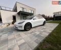 Белый Тесла Модель 3, объемом двигателя 0 л и пробегом 132 тыс. км за 20100 $, фото 32 на Automoto.ua