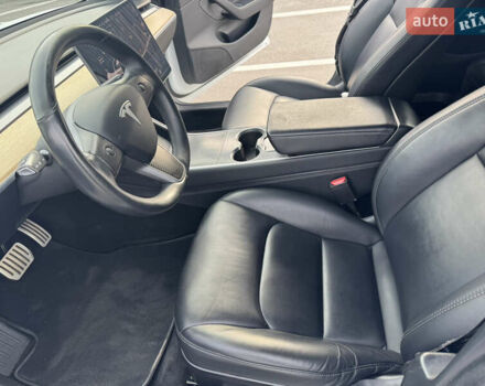 Белый Тесла Модель 3, объемом двигателя 0 л и пробегом 299 тыс. км за 16000 $, фото 12 на Automoto.ua