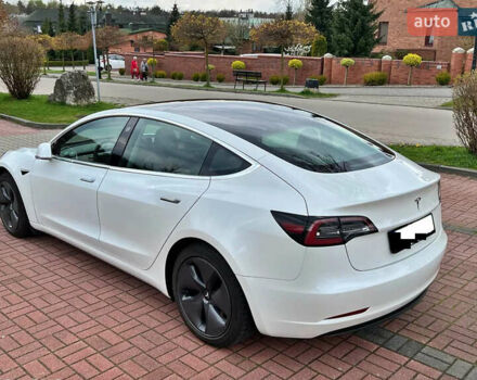 Белый Тесла Модель 3, объемом двигателя 0 л и пробегом 150 тыс. км за 25700 $, фото 6 на Automoto.ua