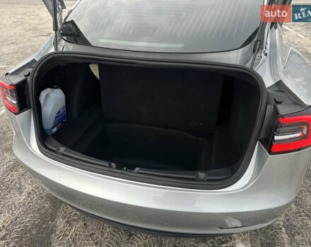 Белый Тесла Модель 3, объемом двигателя 0 л и пробегом 108 тыс. км за 17500 $, фото 18 на Automoto.ua