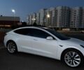 Білий Тесла Модель 3, об'ємом двигуна 0 л та пробігом 106 тис. км за 18800 $, фото 1 на Automoto.ua