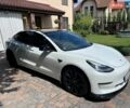 Білий Тесла Модель 3, об'ємом двигуна 0 л та пробігом 126 тис. км за 15500 $, фото 2 на Automoto.ua