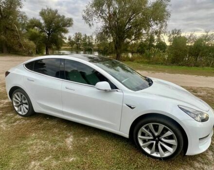 Тесла Модель 3 2018 у Харкові на Automoto.ua Білий Тесла Модель 3, об'ємом двигуна 0 л та пробігом 221 тис. км за 17500 $, фото 4 на Automoto.ua