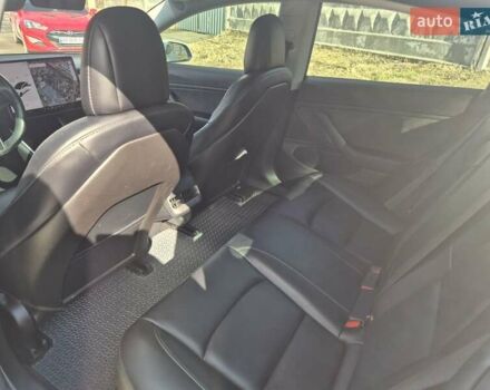 Білий Тесла Модель 3, об'ємом двигуна 0 л та пробігом 132 тис. км за 15300 $, фото 8 на Automoto.ua