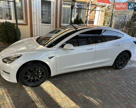 Белый Тесла Модель 3, объемом двигателя 0 л и пробегом 91 тыс. км за 17000 $, фото 6 на Automoto.ua