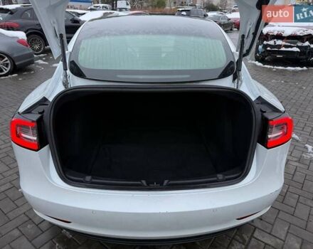 Білий Тесла Модель 3, об'ємом двигуна 0 л та пробігом 123 тис. км за 12800 $, фото 12 на Automoto.ua
