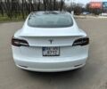 Білий Тесла Модель 3, об'ємом двигуна 0 л та пробігом 67 тис. км за 18500 $, фото 6 на Automoto.ua