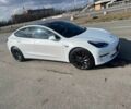 Білий Тесла Модель 3, об'ємом двигуна 0 л та пробігом 110 тис. км за 18500 $, фото 2 на Automoto.ua