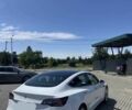 Белый Тесла Модель 3, объемом двигателя 0 л и пробегом 70 тыс. км за 11200 $, фото 3 на Automoto.ua