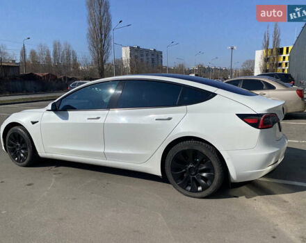 Белый Тесла Модель 3, объемом двигателя 0 л и пробегом 160 тыс. км за 18900 $, фото 6 на Automoto.ua
