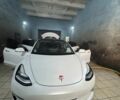 Белый Тесла Модель 3, объемом двигателя 0 л и пробегом 215 тыс. км за 15459 $, фото 5 на Automoto.ua
