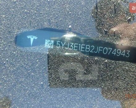 Белый Тесла Модель 3, объемом двигателя 0 л и пробегом 74 тыс. км за 15600 $, фото 13 на Automoto.ua