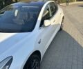 Білий Тесла Модель 3, об'ємом двигуна 0 л та пробігом 98 тис. км за 16900 $, фото 3 на Automoto.ua