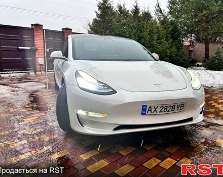 Белый Тесла Модель 3, объемом двигателя 0.3 л и пробегом 149 тыс. км за 16900 $, фото 21 на Automoto.ua