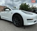 Білий Тесла Модель 3, об'ємом двигуна 0 л та пробігом 84 тис. км за 17100 $, фото 3 на Automoto.ua
