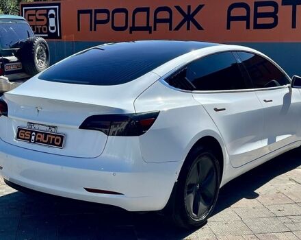 Белый Тесла Модель 3, объемом двигателя 0 л и пробегом 95 тыс. км за 17500 $, фото 5 на Automoto.ua