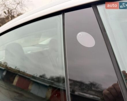 Білий Тесла Модель 3, об'ємом двигуна 0 л та пробігом 93 тис. км за 15800 $, фото 38 на Automoto.ua