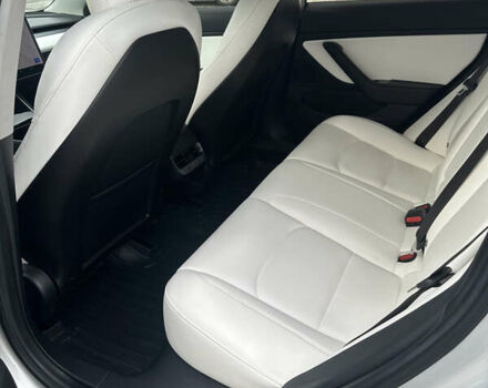 Белый Тесла Модель 3, объемом двигателя 0 л и пробегом 108 тыс. км за 17500 $, фото 3 на Automoto.ua