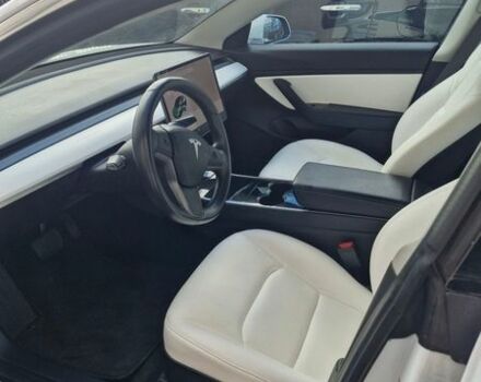 Белый Тесла Модель 3, объемом двигателя 0 л и пробегом 74 тыс. км за 19000 $, фото 4 на Automoto.ua