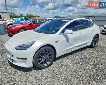 Белый Тесла Модель 3, объемом двигателя 0 л и пробегом 104 тыс. км за 3000 $, фото 1 на Automoto.ua