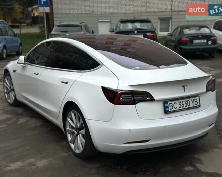 Тесла Модель 3 2018 у Львові на Automoto.ua Білий Тесла Модель 3, об'ємом двигуна 0 л та пробігом 173 тис. км за 15300 $, фото 5 на Automoto.ua
