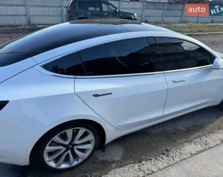 Белый Тесла Модель 3, объемом двигателя 0 л и пробегом 94 тыс. км за 15400 $, фото 4 на Automoto.ua