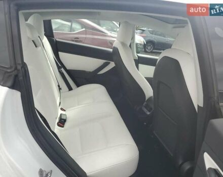 Тесла Модель 3 2018 в Житомире на Automoto.ua Белый Тесла Модель 3, объемом двигателя 0 л и пробегом 153 тыс. км за 6000 $, фото 9 на Automoto.ua