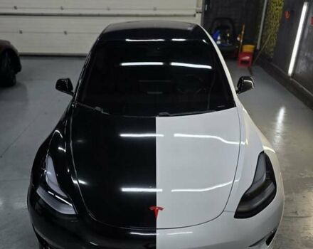 Белый Тесла Модель 3, объемом двигателя 0 л и пробегом 72 тыс. км за 16750 $, фото 2 на Automoto.ua