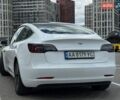 Белый Тесла Модель 3, объемом двигателя 0 л и пробегом 150 тыс. км за 15900 $, фото 2 на Automoto.ua