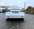 Білий Тесла Модель 3, об'ємом двигуна 0 л та пробігом 123 тис. км за 18000 $, фото 2 на Automoto.ua