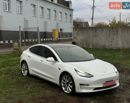 Белый Тесла Модель 3, объемом двигателя 0 л и пробегом 202 тыс. км за 13900 $, фото 12 на Automoto.ua