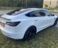 Белый Тесла Модель 3, объемом двигателя 0 л и пробегом 145 тыс. км за 16500 $, фото 3 на Automoto.ua